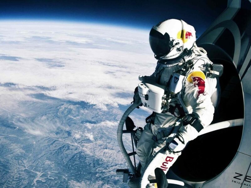 Red Bull Stratos — Felix Baumgartner above the Earth